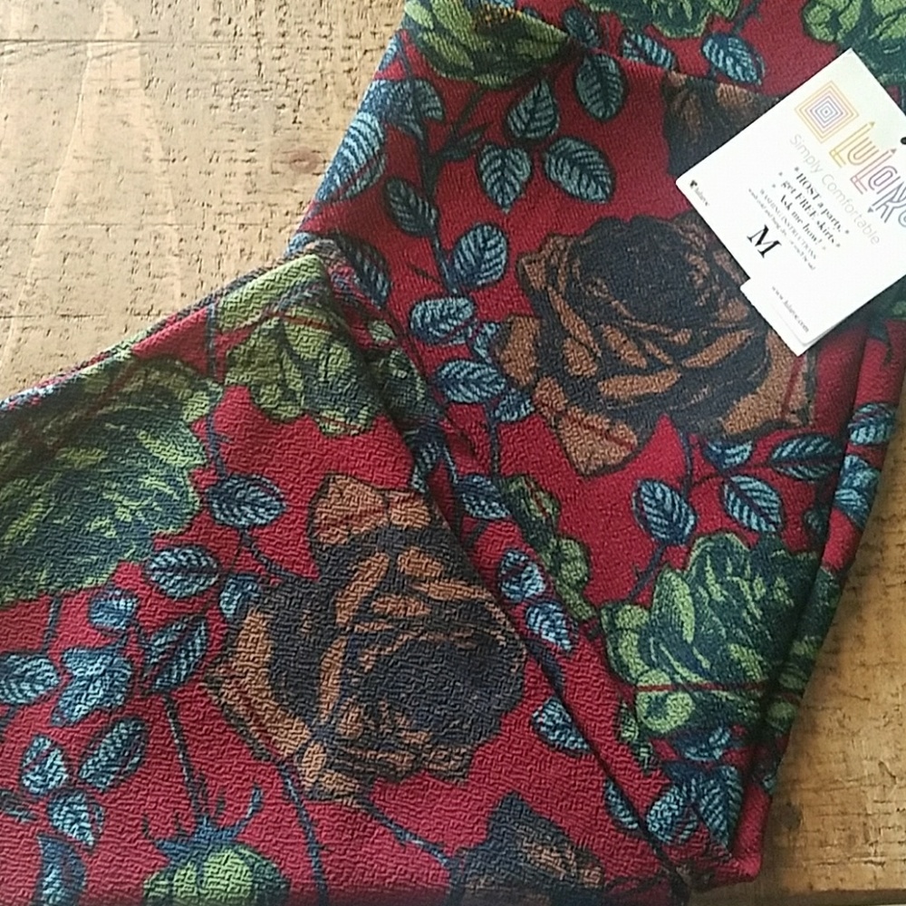 M Lularoe Cassie